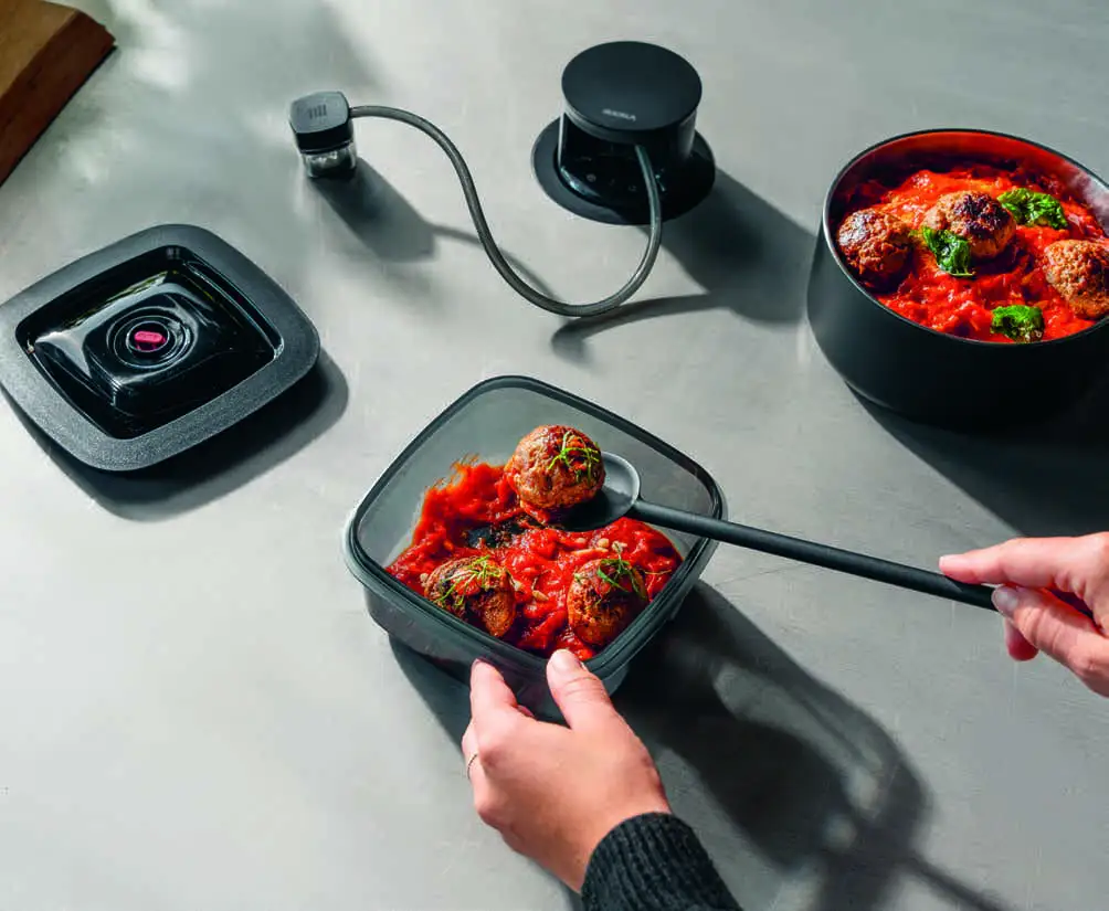 img120 BORA QVac ugradni vakuumski aparat, detalj procesa korišćenja.